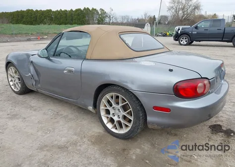 2002 Mazda Mx-5 Miata Cloth/Ls/Se z USA, uszkodzony, nr VIN JM1NB353X20227591